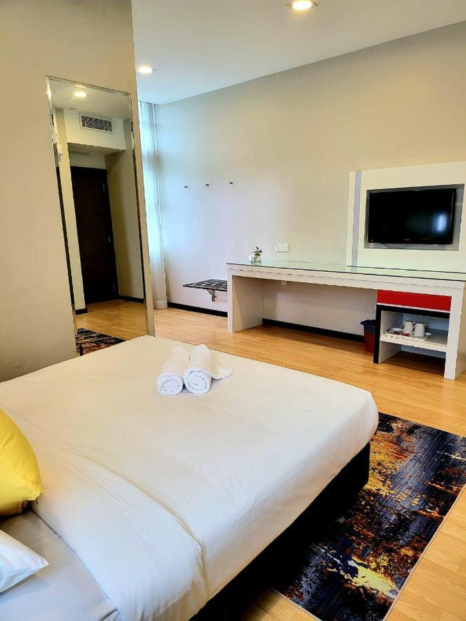 Lovita Hotel 关丹 外观 照片