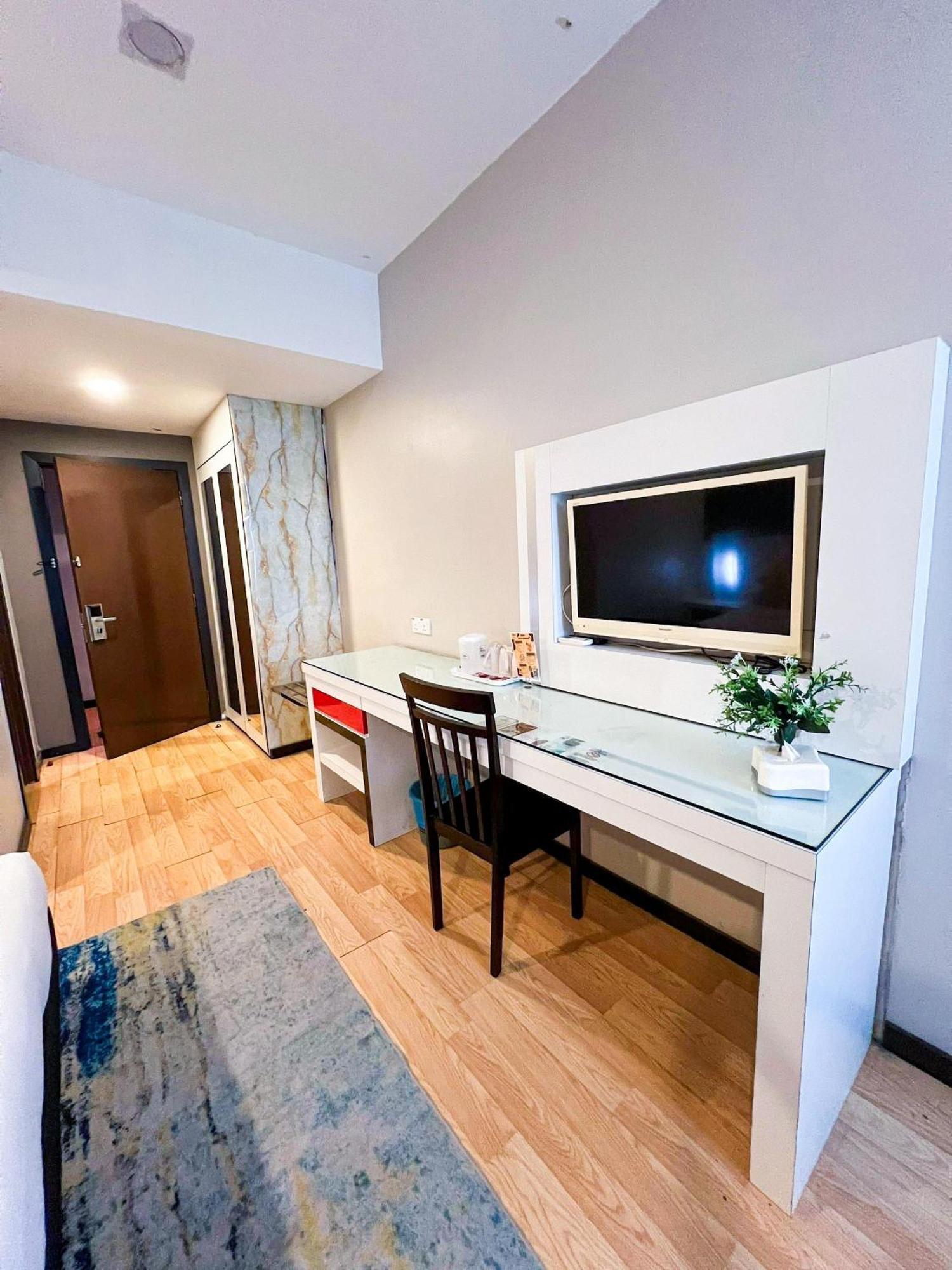 Lovita Hotel 关丹 外观 照片
